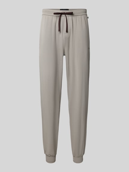 Produktfoto, Regular Fit Sweathose aus Baumwoll-Mix Modell 'Mix&Match Pants' von BOSS in Beige mit glatter Struktur und elastischen Bündchen, Herren Sweathose von BOSS