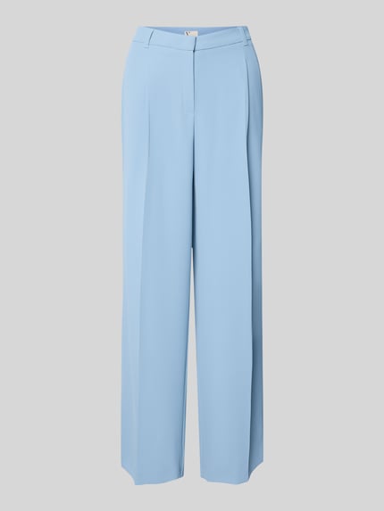 Produktfoto, hellblaue Stoffhose mit Bügelfalte von V by Vera Mont, gerade geschnitten, glatte Textur, Material-Mix mit Stretch-Anteil