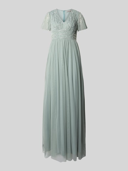 Produktfoto, Abendkleid mit Paillettenbesatz von Christian Berg Cocktail aus hellblauem Chiffon, A-Linie, Maxikleid, V-Ausschnitt, Schmetterlingsärmel, feiner Perlenbesatz, Haken und Reißverschluss hinten, Rückenlänge 159 cm, Brustweite 41 cm, Ärmellänge 19 cm.