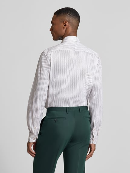 OLYMP Level 5 Slim Fit Businesshemd aus Baumwoll-Mix mit Kentkragen Sand 5