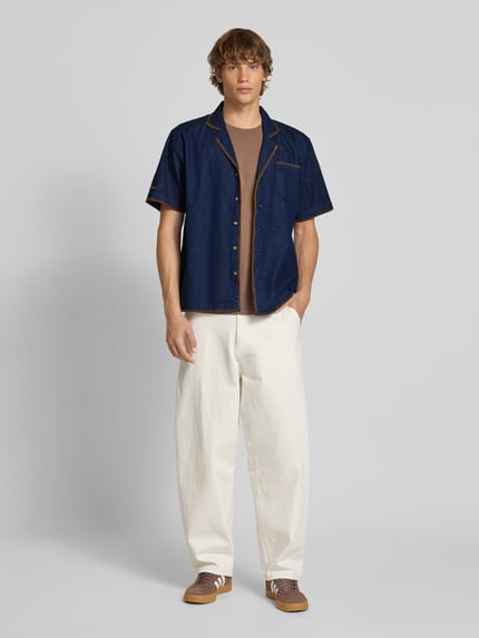 BLKVIS Koszula jeansowa o kroju relaxed fit z kieszenią na piersi Jeansowy niebieski 1