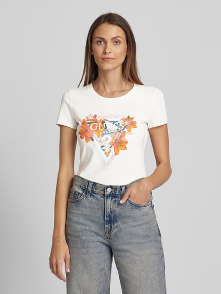 GUESS T-Shirt mit Label- und Motiv-Print Modell 'TROPICAL TRIANGLE' Offwhite 4