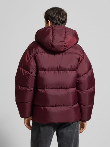 Carhartt Work In Progress Puffer Jacket mit Kapuze Dunkelrot 5