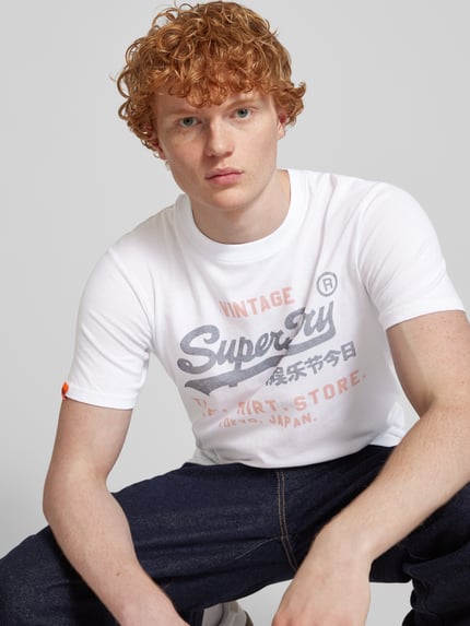 Superdry Relaxed Fit T-Shirt mit Label-Print Weiss 3