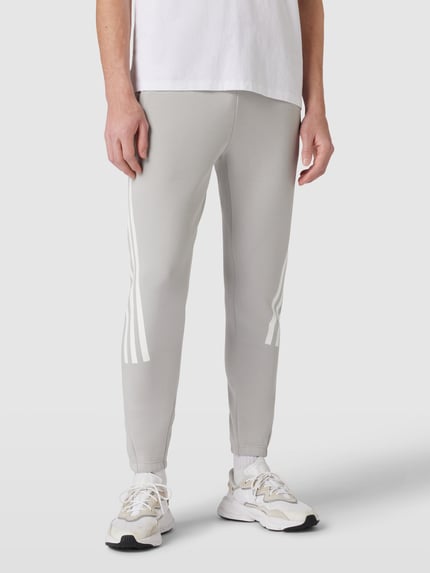 adidas Sportswear Sweatpants mit Kontraststreifen Hellgrau 4