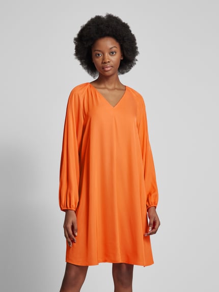 Marc O'Polo Knielanges Kleid aus Viskose mit V-Ausschnitt Orange 4