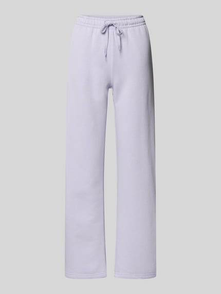 Produktfoto, Sweatpants mit elastischem Bund Modell 'Iconic' von Gina Tricot in hellem Flieder, Baumwoll-Mix, Relaxed Fit, glatte Textur