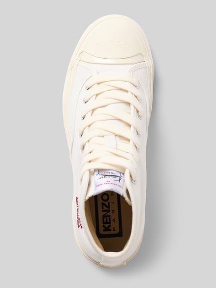 Produktfoto, High-Top-Sneaker mit Logo-Stitching von Kenzo in Cremeweiß mit Schnürverschluss, strukturierter Sohle und Label-Patch