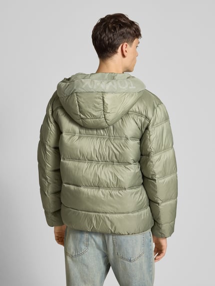 Tommy Jeans Regular fit gewatteerd jack met mesh Olijfgroen - 5