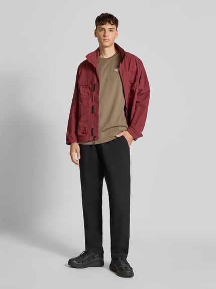 The North Face T-Shirt mit geripptem Rundhalsausschnitt Schoko 1