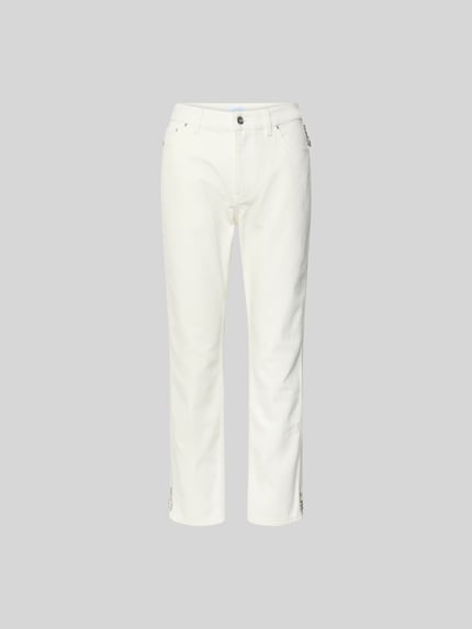 Produktfoto, Bootcut Fit Jeans in verkürztem Design von Rabanne z bawełny, kolor biały, 5 kieszeni, zapięcie na guzik i zamek błyskawiczny, długość wewnętrzna nogawki 39 cm, szerokość w rozmiarze 27: 68 cm