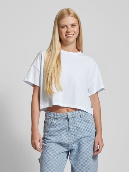 NOISY MAY® Cropped T-Shirt mit Label-Detail Modell 'ALENA' Weiss 4
