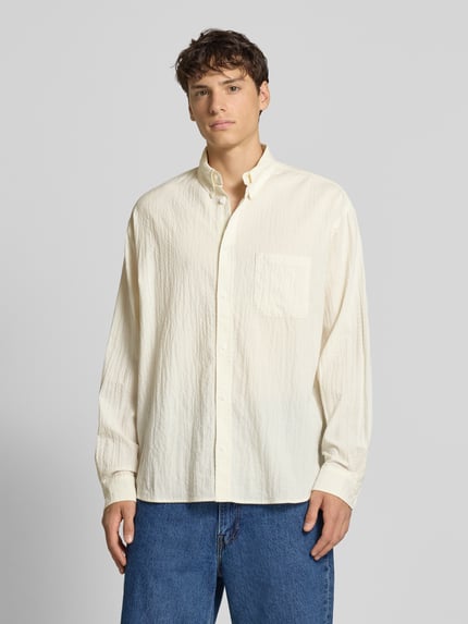 Weekday Oversized Fit Freizeithemd mit Knopfleiste Modell 'Seersucker' Dunkelgrau 4