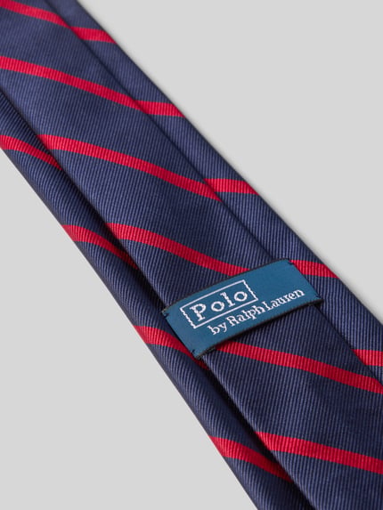 Produktfoto, Krawatte aus reiner Seide Modell 'TIEU' von Polo Ralph Lauren in Dunkelblau mit roten Streifen, glatte Struktur