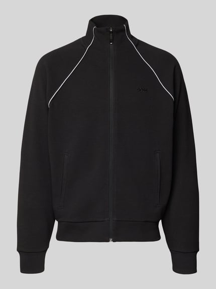 Produktfoto, Regular Fit Sweatjacke aus Baumwoll-Mix von BOSS Green, Two Tone Optik, schwarze Piqué-Textur, Kontraststreifen, Stehkragen, Reißverschluss, seitliche Eingrifftaschen, gerippte Ärmel- und Rumpfabschlüsse.