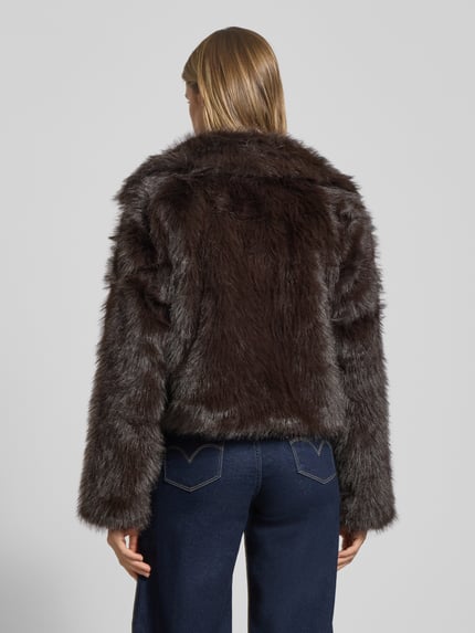 ONLY Kurtka z imitacji futra o kroju regular fit z wykładanym kołnierzem model ‘MANNY’ Czekoladowy 5