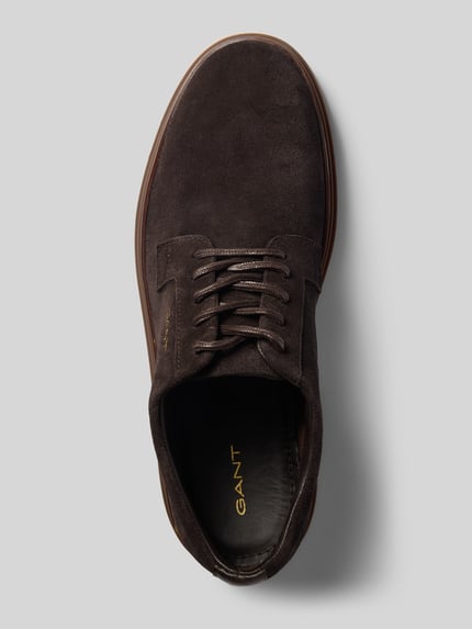 Produktfoto, brązowe buty sznurowane z naturalnej skóry model 'Kinzoon' od GANT, matowa faktura, kontrastowa podeszwa, buty męskie