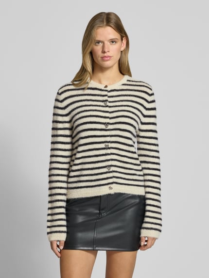 ONLY Strickjacke mit herzförmigen Knöpfen Offwhite 4