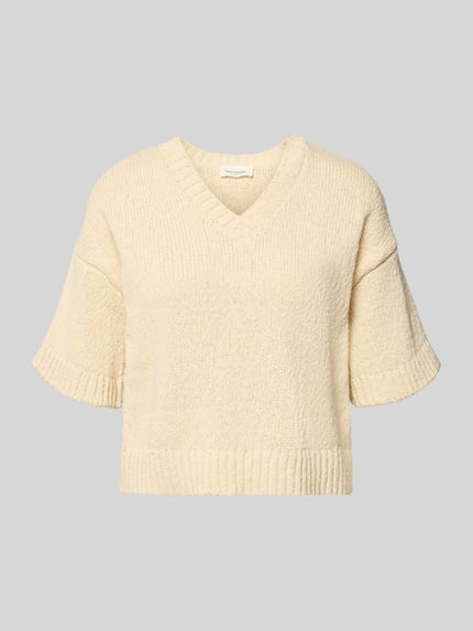 Produktfoto, Regular Fit Pullover in Strick-Optik Modell 'Hannalie' von MSCH Copenhagen aus Reine Baumwolle, Halbarm, V-Ausschnitt, beige Struktur
