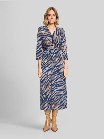 Betty Barclay Eng anliegendes Freizeitkleid mit 3/4-Arm Modell 'LT AUGUST' Sky 4