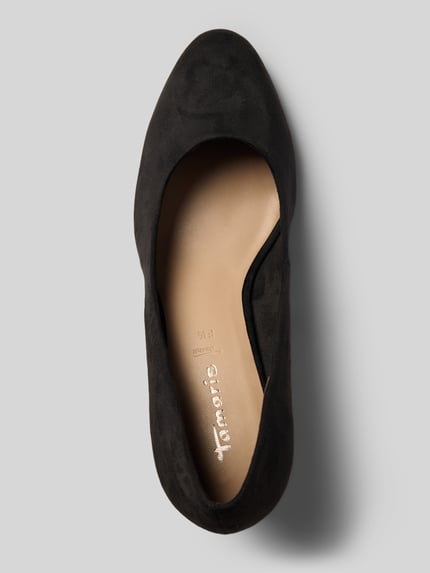 Produktfoto, zwarte pumps met licht gestructureerde zool van Tamaris, gladde beige binnenzool, Dames pumps van Tamaris
