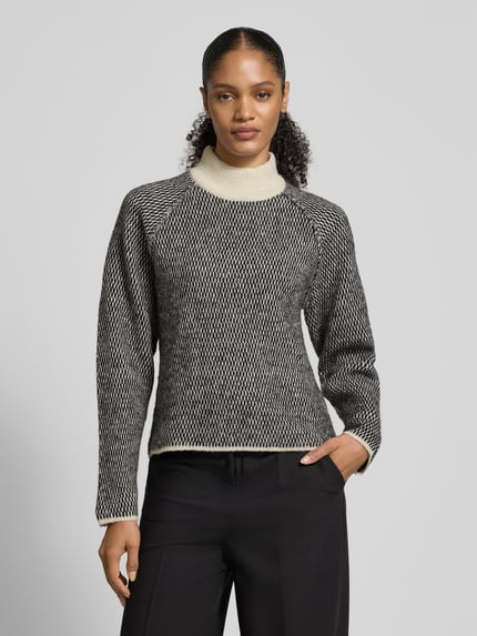 VERO MODA Sweter z półgolfem o kroju regular fit z wzorem na całej powierzchni model „FELIZE” Złamany biały 4