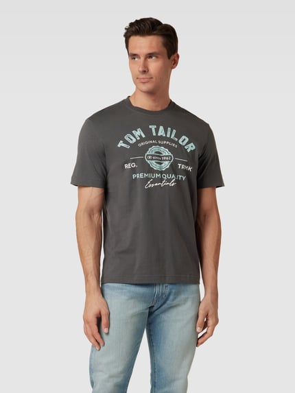 Tom Tailor Regular Fit T-Shirt aus reiner Baumwolle mit Label-Print Mittelgrau 4