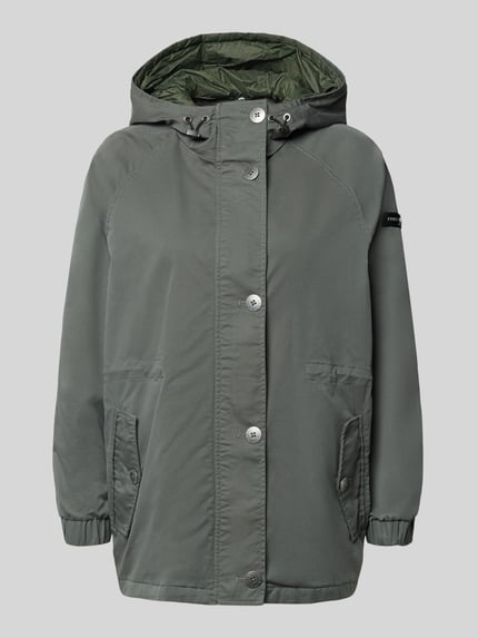 Produktfoto, Regular Fit Jacke mit Logo-Detail Modell 'Dorine' von Frieda & Freddies, grauer Baumwoll-Mix, Kapuze mit Tunnelzug, Eingrifftasche, elastische Ärmelabschlüsse, dezente Strukturen und matte Knöpfe sichtbar, Rückenlänge bei Größe 36: 72 cm, Schulterbreite bei Größe 36: 40 cm, Brustweite bei Größe 36: 57 cm, Ärmellänge bei Größe 36: 62 cm.