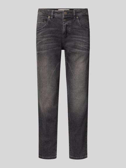 Produktfoto, Mid Waist Straight Fit Jeans mit Knopfleiste von Marc O'Polo in Medium Wash Denim, Used Look, 5-Pocket, Bundfalten, Gürtelschlaufen.