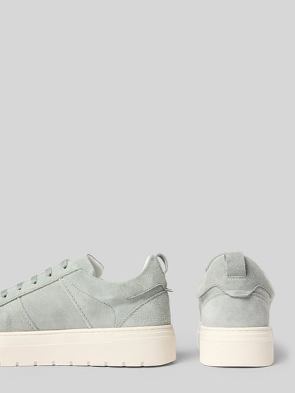 Produktfoto, Sneaker mit Schnürverschluss von Antony Morato aus echtem Leder, strukturierte Sohle, abgerundete Spitze, hellgrau.