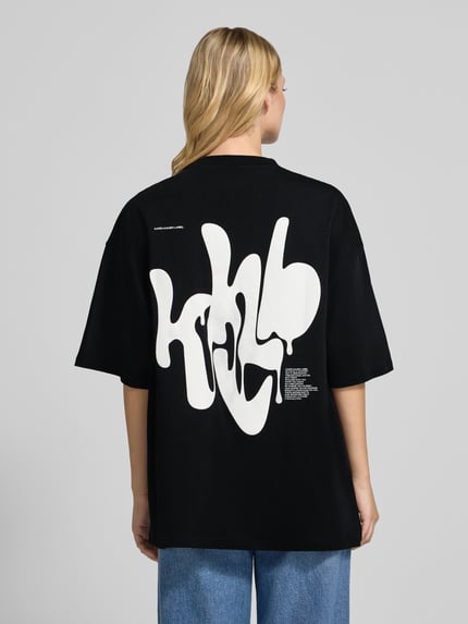 Karo Kauer T-shirt oversize z nadrukiem z logo marki Czarny 5