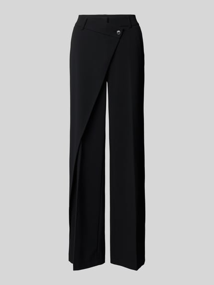 Produktfoto, schwarze Stoffhose mit französischen Eingrifftaschen und Bundfalten, Modell 'ANAIS' von Cambio, gerader Schnitt, Material-Mix