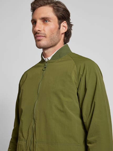 Barbour Jacke mit aufgesetzten Pattentaschen Modell 'BEAUMONT' Oliv 3