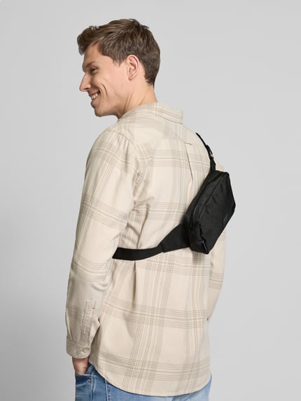 Lefrik Bauchtasche mit Label-Patch Modell 'REEF' BLACK 1