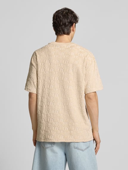 Karl Kani T-Shirt im Allover-Look mit Rundhalsausschnitt Sand 4