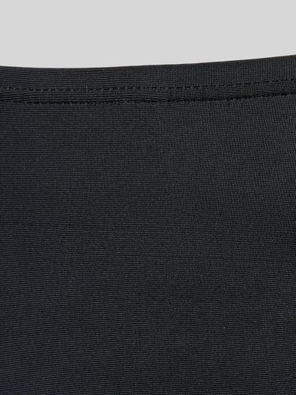 Productfoto, Bikini-Set met ruches model 'Beau' van Shiwi, nauwsluitende pasvorm, mix van materialen met stretch, zwarte stof met gladde textuur