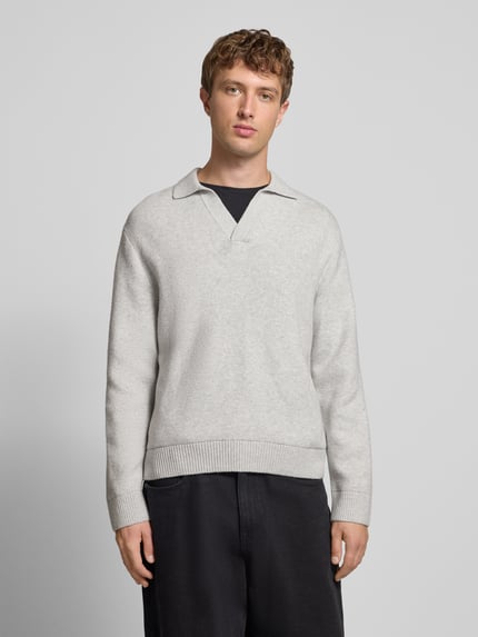 JACK & JONES Sweter z dzianiny z dekoltem w serek model ‘COVER’ Jasnoszary melanż 4