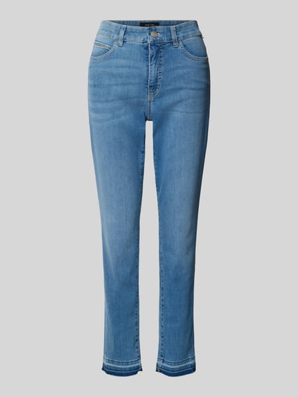 Produktfoto, Slim Fit Jeans im 5-Pocket-Design von Marc Cain aus Baumwoll-Mix mit Stretch, hellblau, Label-Detail, Vorderansicht
