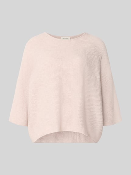 Produktfoto, Oversized Strickpullover mit Leinen-Anteil von American Vintage, hellrosa, Rippenstruktur, Rundhalsausschnitt, Halbarm, gerippte Textur, überschnittene Schultern, Material-Mix