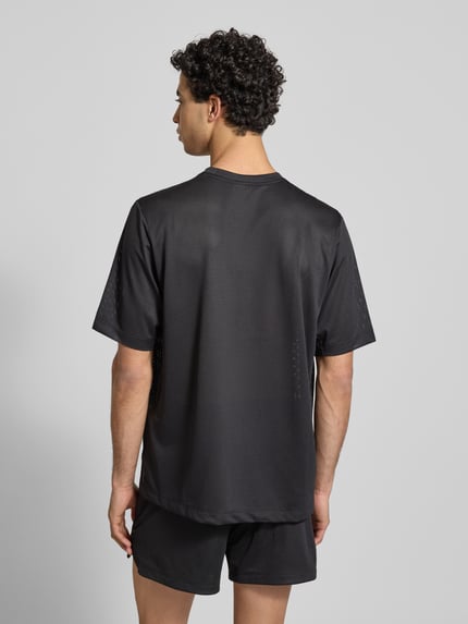 adidas Training T-shirt o kroju regular fit w siateczkowym stylu z nadrukiem z logo Czarny 5