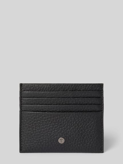 Produktfoto, schwarzes Portemonnaie mit Label-Detail Modell 'CARDONA' von JOOP! Collection, genarbte Lederstruktur, Steckfächer, offenes Hauptfach.