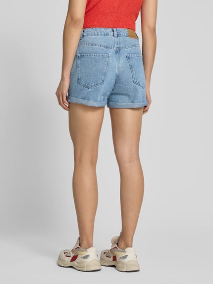 VERO MODA Szorty jeansowe o kroju relaxed fit z mieszanki bawełny model ‘ZURI’ Jasnoniebieski 5