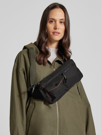 MADS NØRGAARD Bauchtasche mit Klickverschluss Modell 'Bel One Cami' Black 1