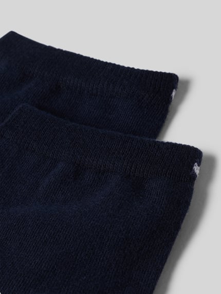 Produktfoto, Socken im 2er-Pack von Tommy Hilfiger aus dunkelblauem Baumwoll-Mix mit elastischem Bund und feinem Logo-Stitching.