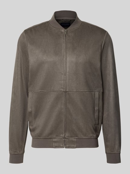 Produktfoto, Regular Fit Bomberjacke mit Stehkragen von Christian Berg Men in Braun mit elastischen Abschlüssen und Eingrifftaschen, matter Stoff, glatte Struktur
