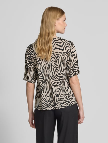 FREE/QUENT Slim fit blouseshirt met V-hals, model 'Larin' Beige - 5