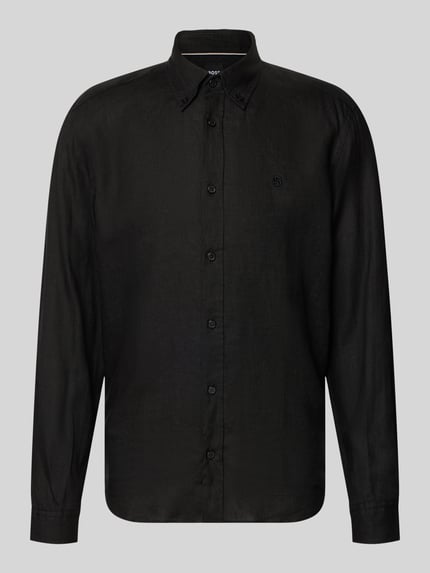 Produktfoto, Regular Fit Freizeithemd aus reinem Leinen Modell 'LIAM' von BOSS, jednokolorowy, kołnierzyk typu button down, długi rękaw, listwa guzikowa na całej długości, wyhaftowane logo, cienowana przędza, materiał: len