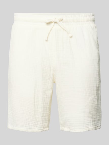 Produktfoto, witte heren korte broek met structuurpatroon, materiaalmix met katoen, straight fit, elastische band met trekkoord, steekzakken aan de zijkant, model 'AIDEN' van Jack & Jones, bandwijdte maat M 40 cm, binnenbeenlengte maat M 21 cm