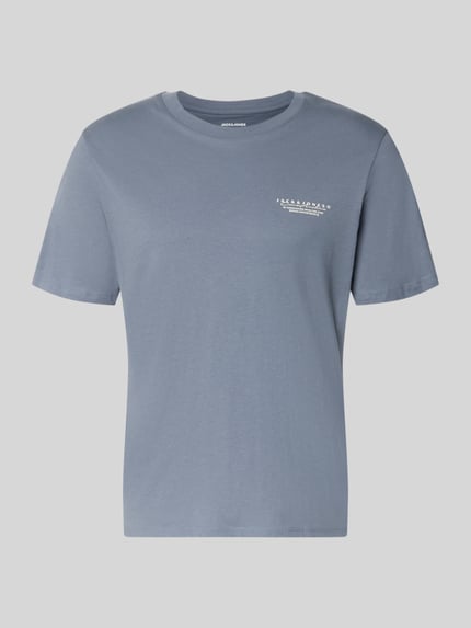 Produktfoto, T-Shirt mit Label-Print und Rundhalsausschnitt von Jack & Jones, bawełna, krój regular fit, niebieski, nadruk z przodu