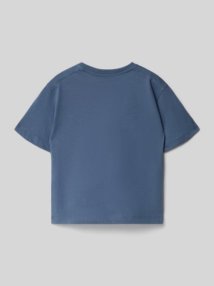 Produktfoto, T-Shirt aus reiner Baumwolle von Mango in Blau, gerader Schnitt, Rundhalsausschnitt, kurzärmelig, glatte Textur.